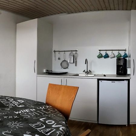2 Rooms, Private Kitchen, Bathroom, And Garden. Århus Extérieur photo