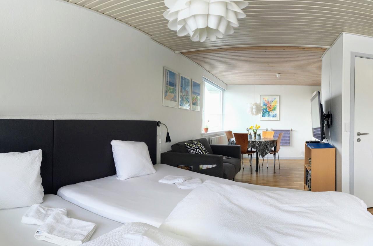 2 Rooms, Private Kitchen, Bathroom, And Garden. Århus Extérieur photo