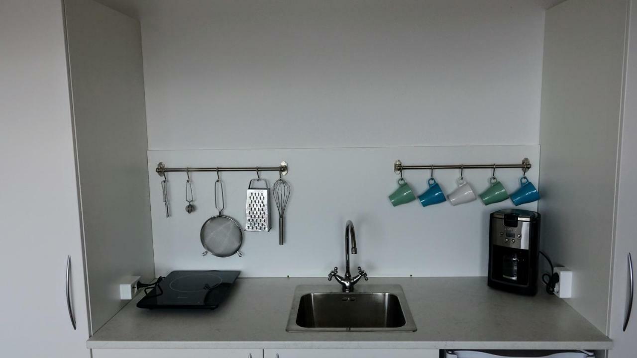 2 Rooms, Private Kitchen, Bathroom, And Garden. Århus Extérieur photo