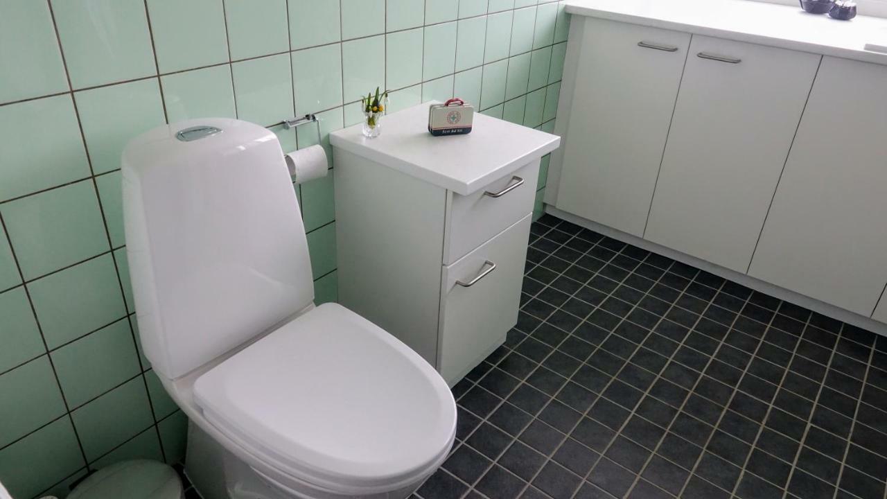 2 Rooms, Private Kitchen, Bathroom, And Garden. Århus Extérieur photo